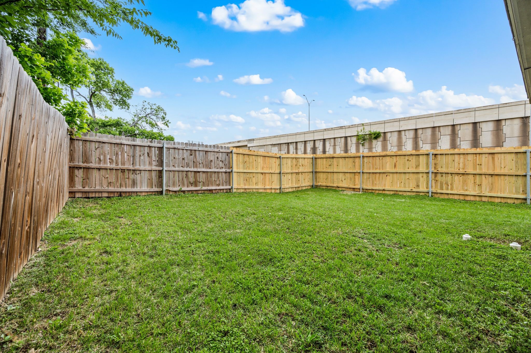 830 E Powell Avenue Fort Worth TX 76104
