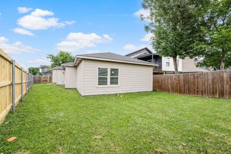 830 E Powell Avenue Fort Worth TX 76104