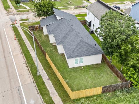 830 E Powell Avenue Fort Worth TX 76104