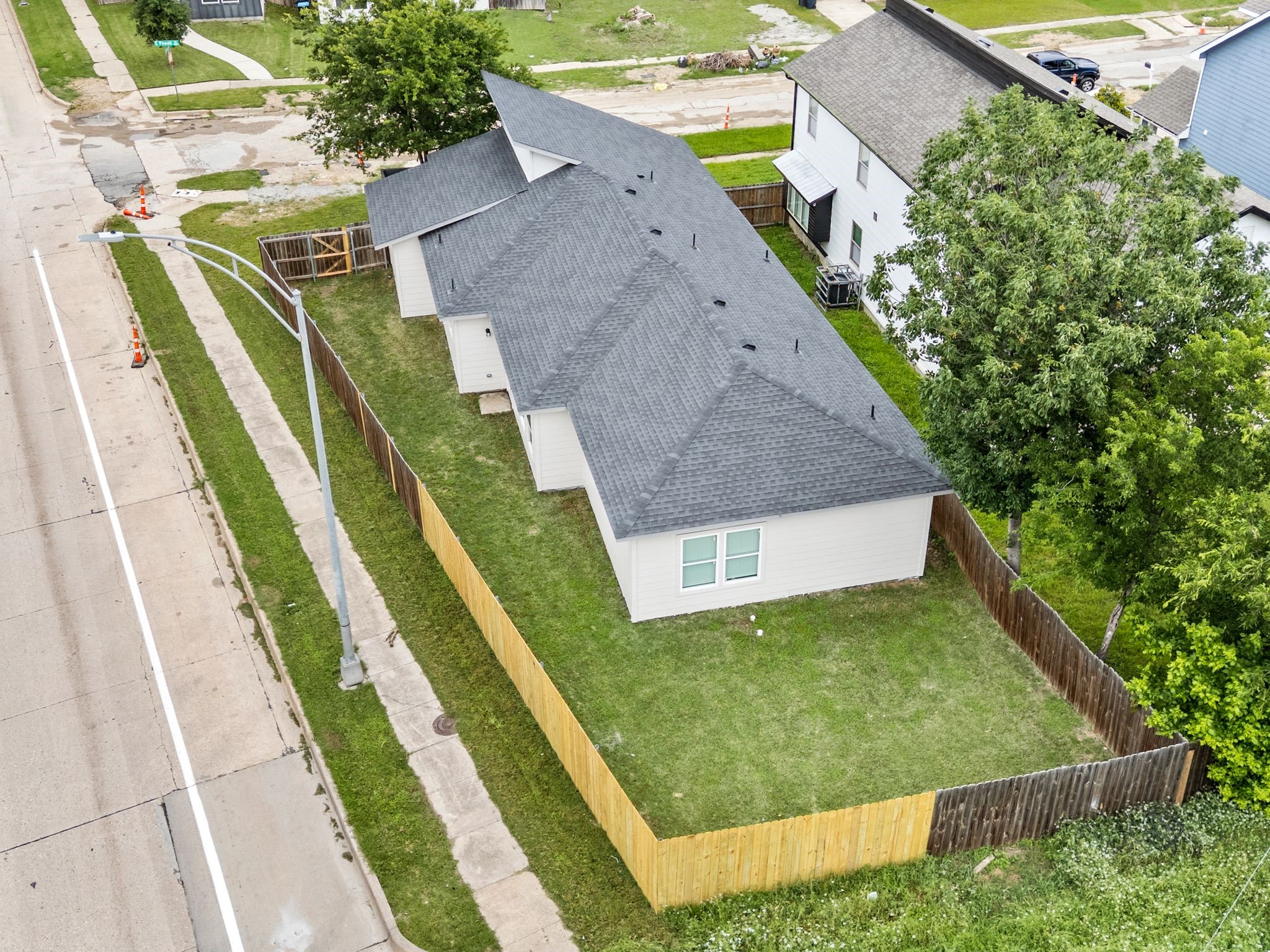 830 E Powell Avenue Fort Worth TX 76104