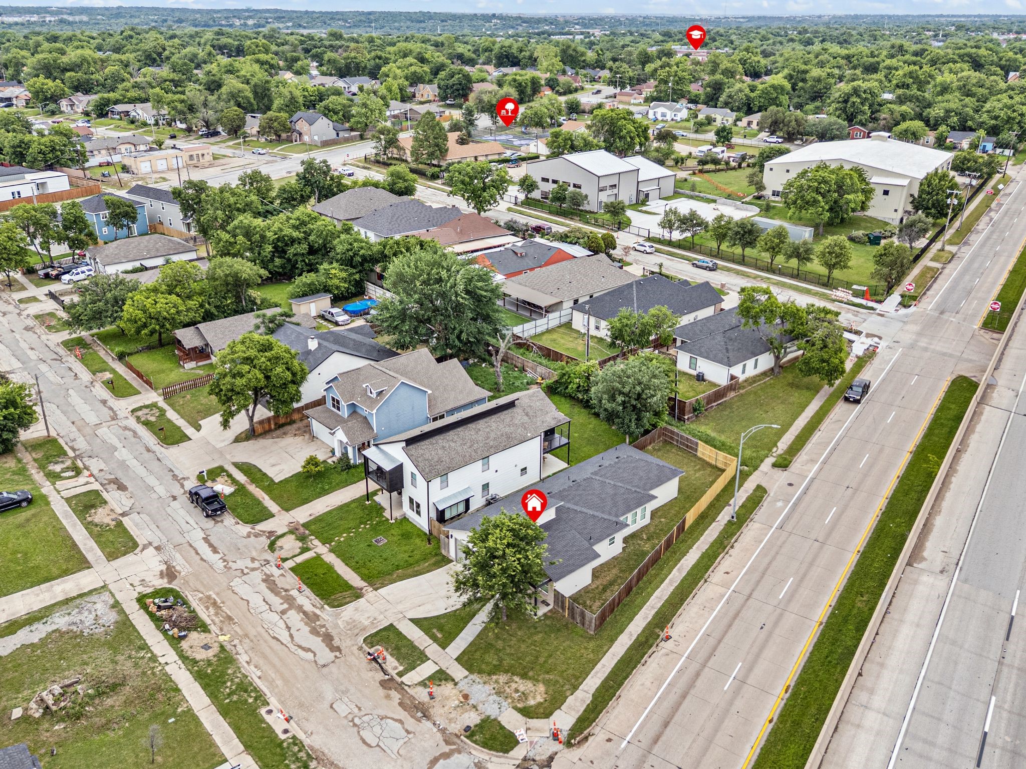 830 E Powell Avenue Fort Worth TX 76104