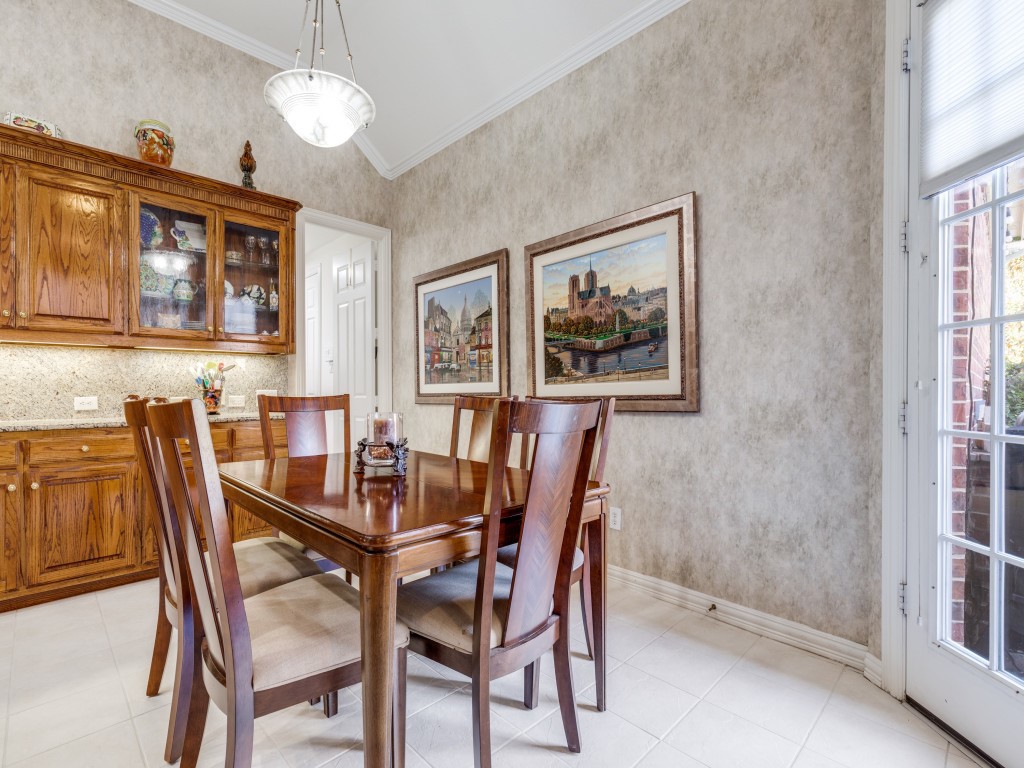 5217 Tennington Park Dallas TX 75287