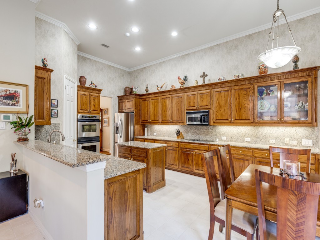 5217 Tennington Park Dallas TX 75287