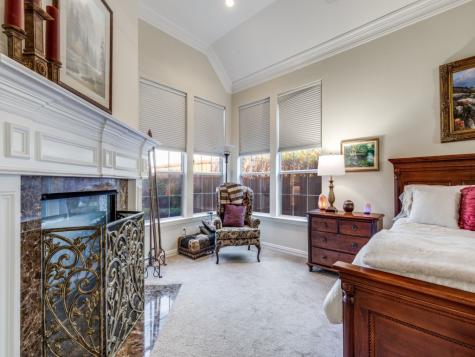 5217 Tennington Park Dallas TX 75287
