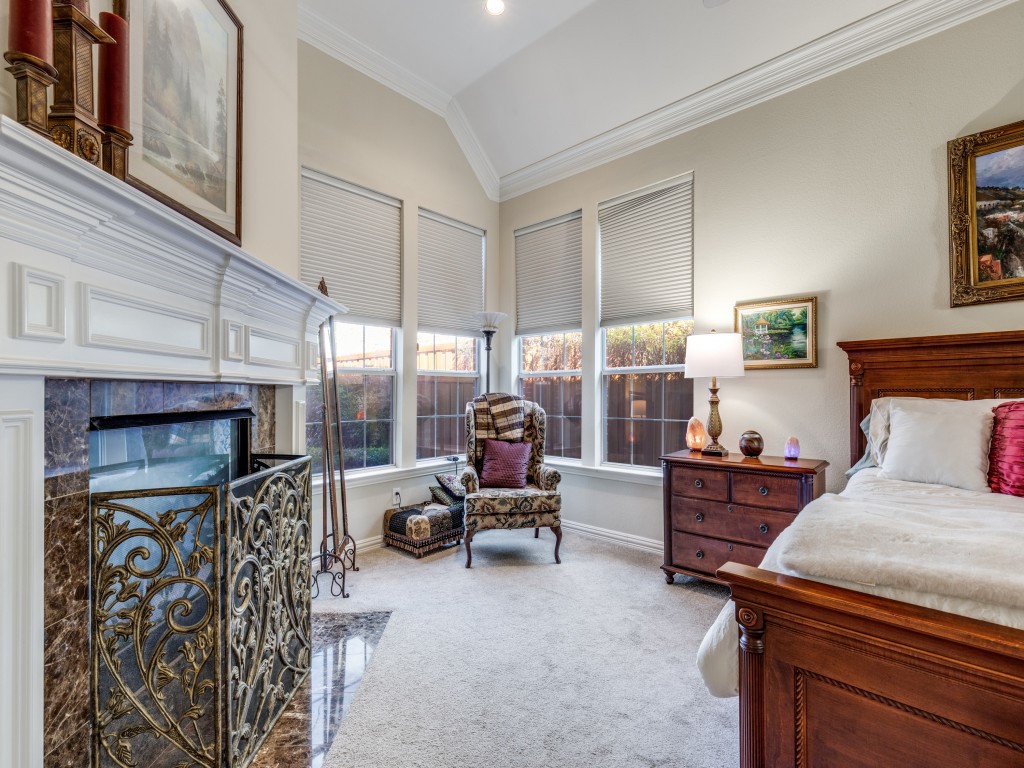 5217 Tennington Park Dallas TX 75287