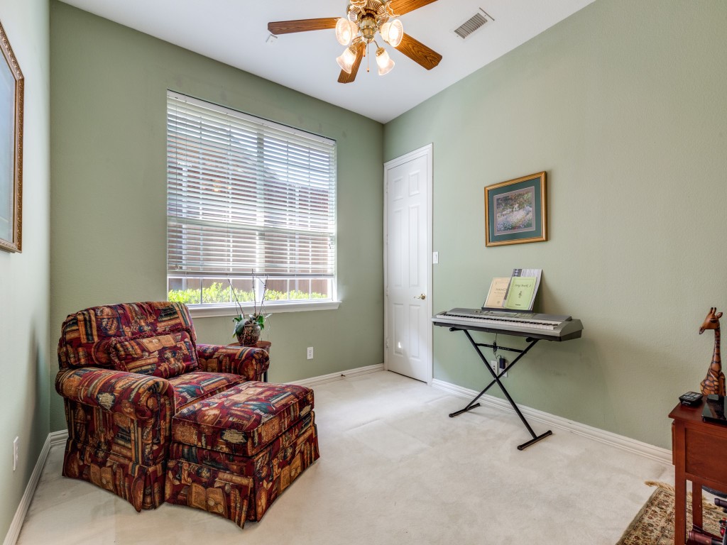 5217 Tennington Park Dallas TX 75287