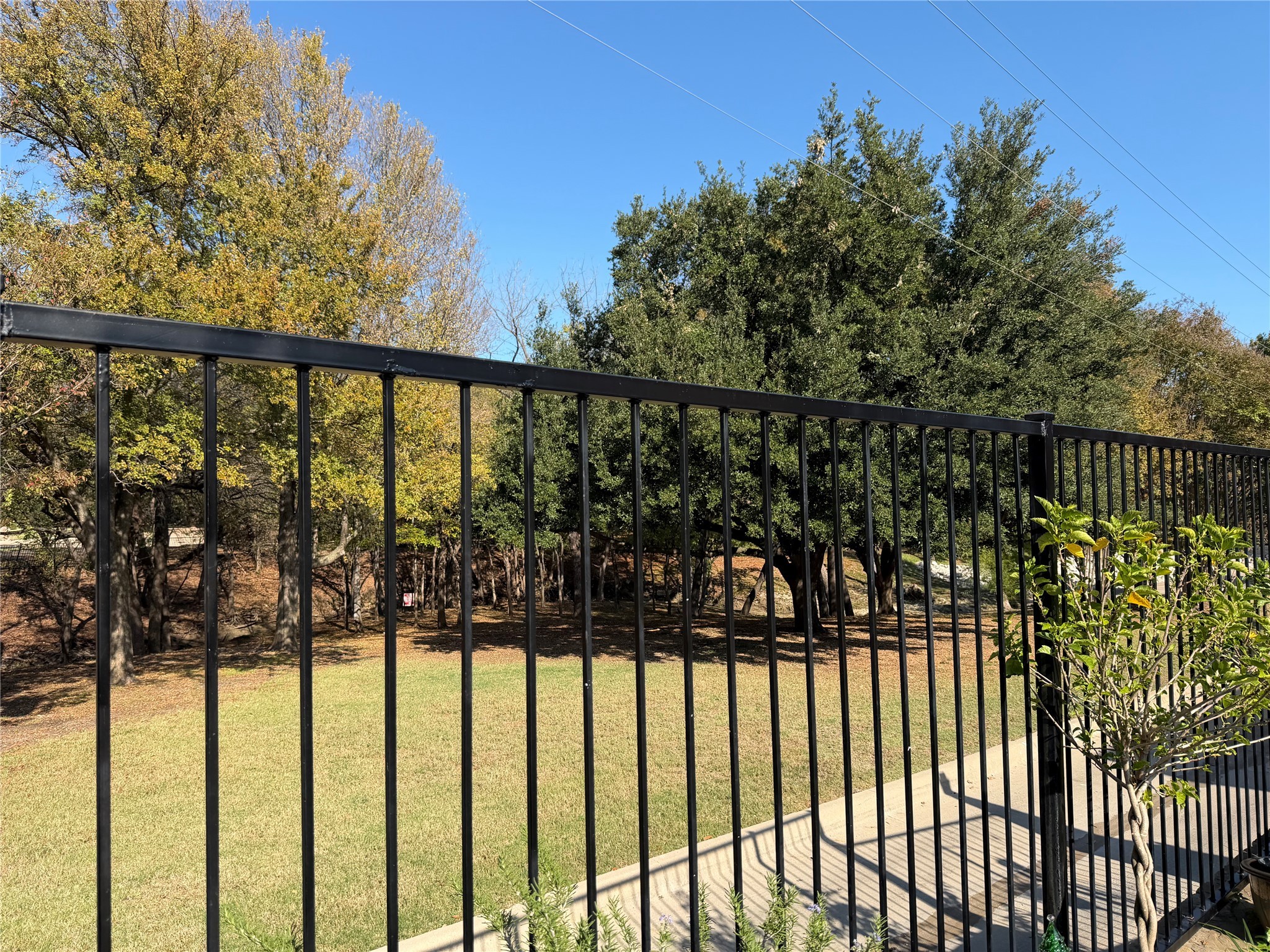 5217 Tennington Park Dallas TX 75287