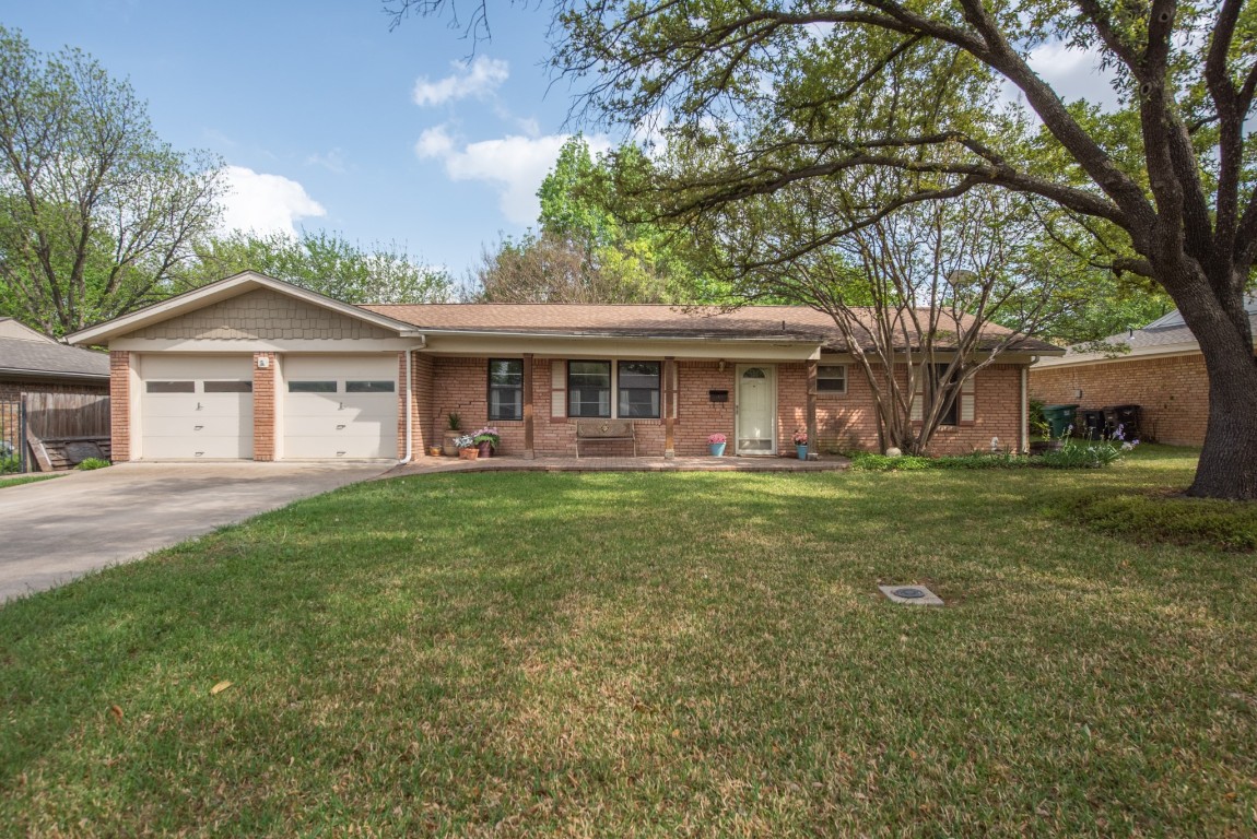 5829 Waltham Avenue Fort Worth TX 76133