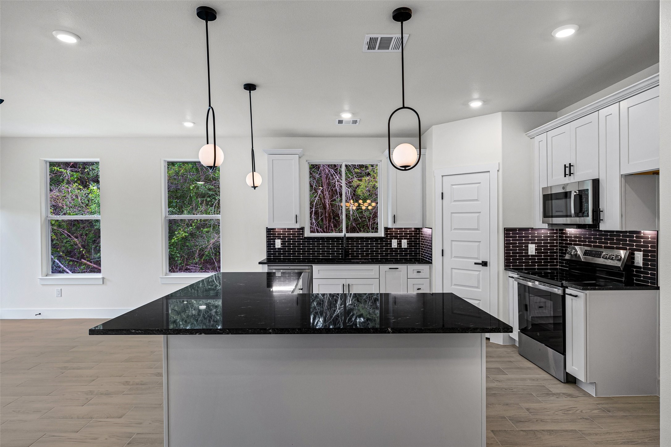 5620 Van Horn Drive Granbury TX 76048