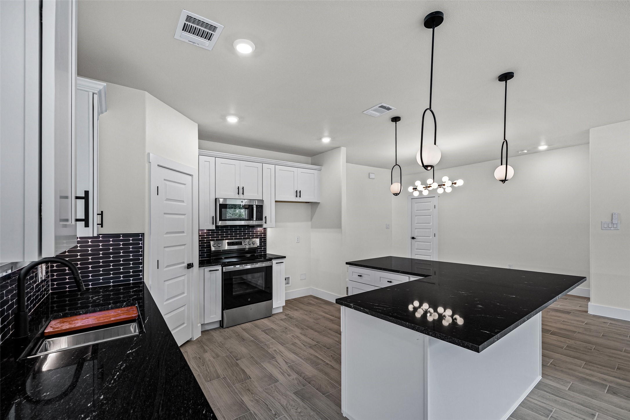 5620 Van Horn Drive Granbury TX 76048