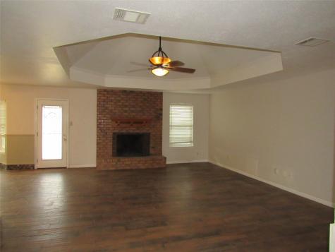 812 Regina Drive Hewitt TX 76643