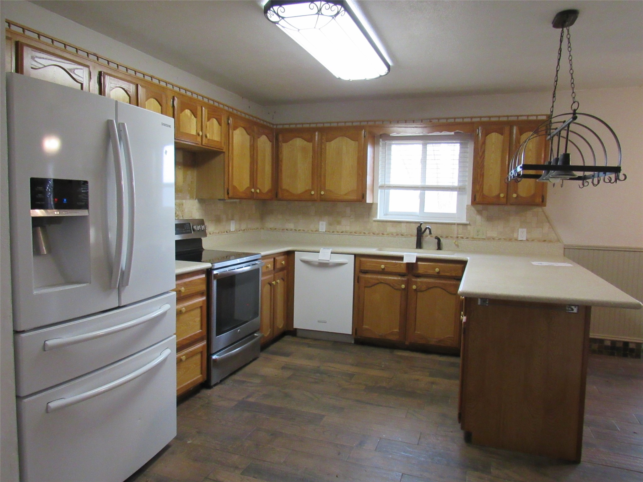 812 Regina Drive Hewitt TX 76643