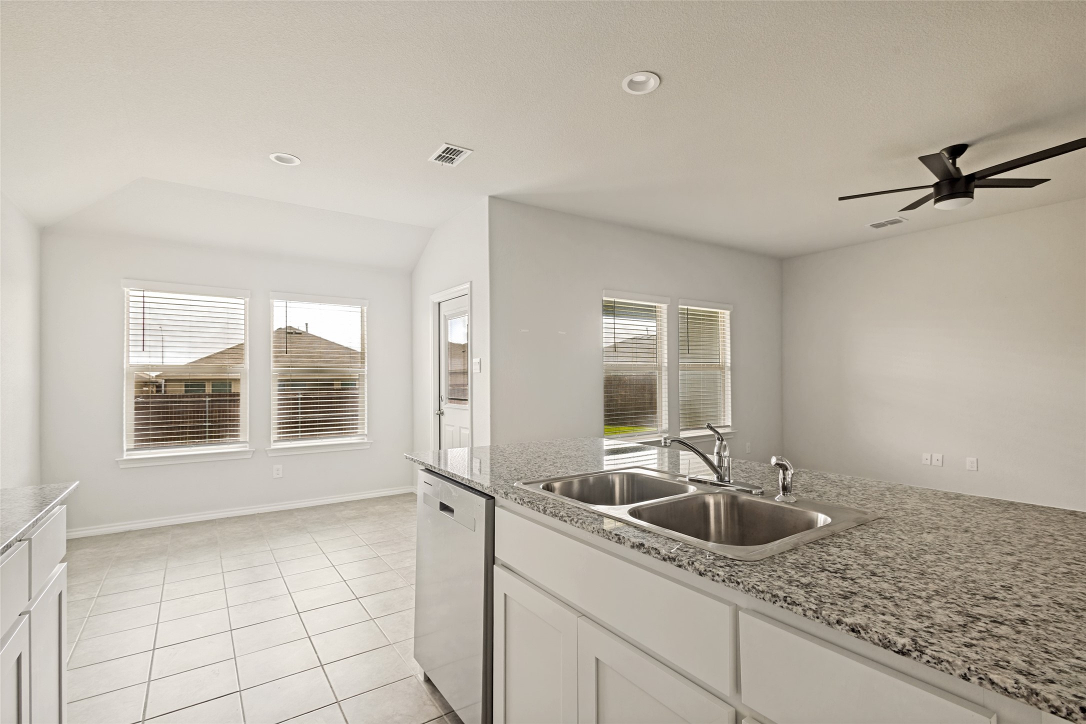 621 Spaulding Street Justin TX 76247