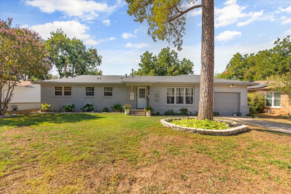 6716 John Drive Richland Hills TX 76118