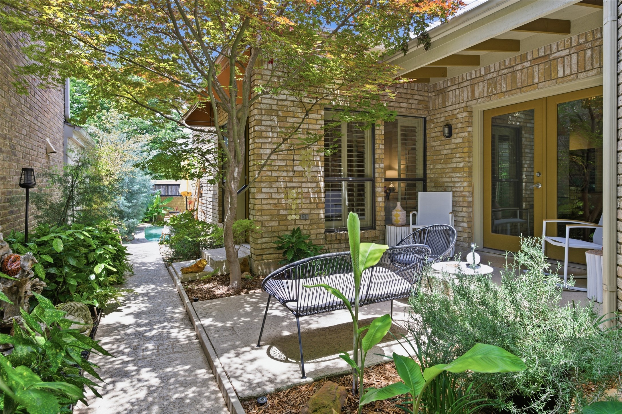 16132 Chalfont Circle Dallas TX 75248