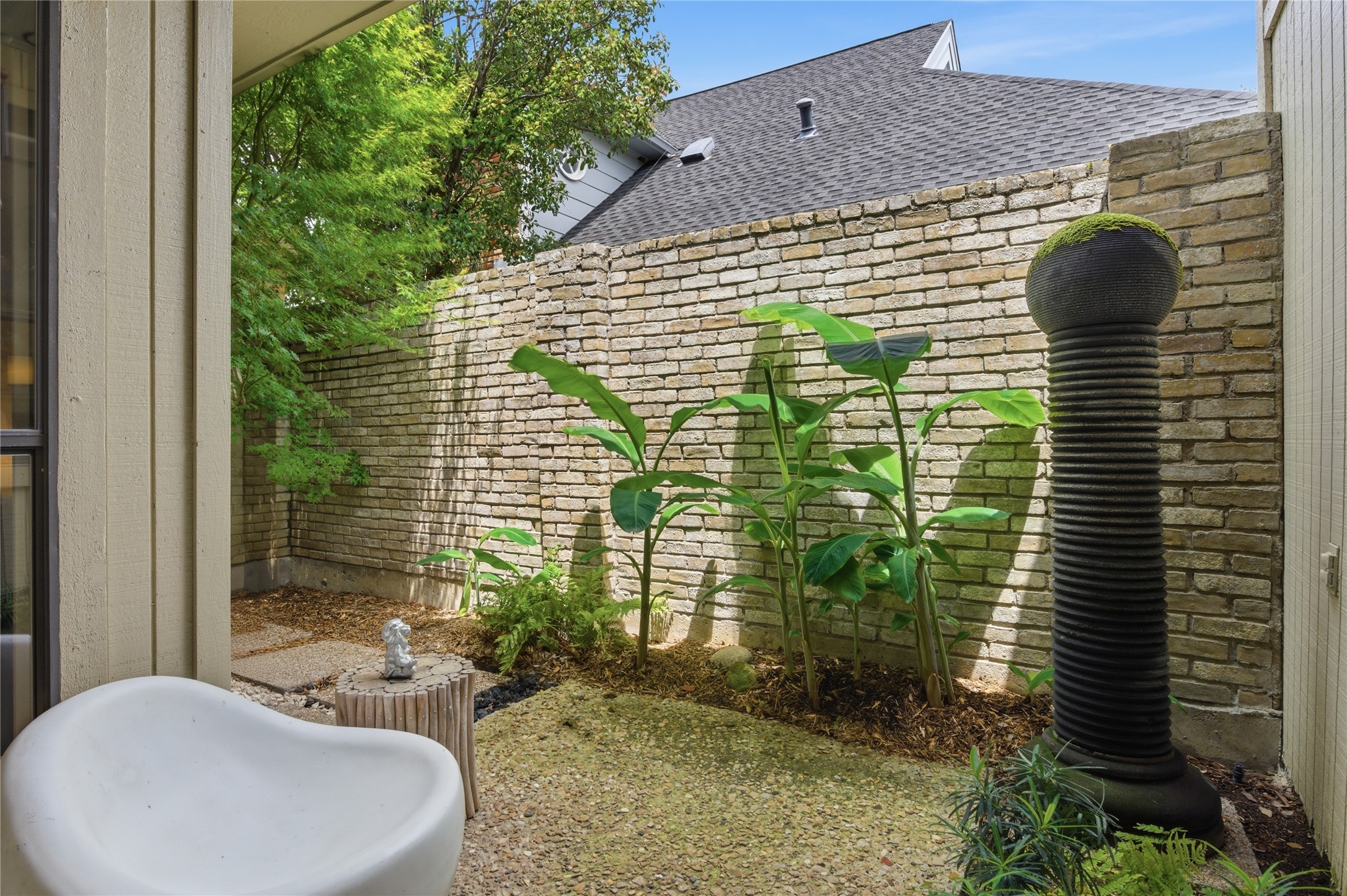16132 Chalfont Circle Dallas TX 75248