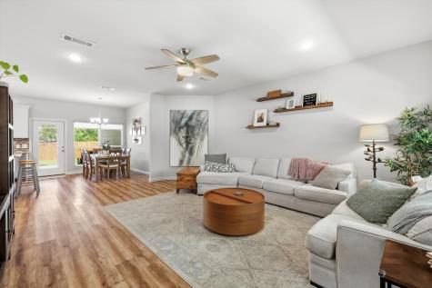 1125 Oxford Street River Oaks TX 76114