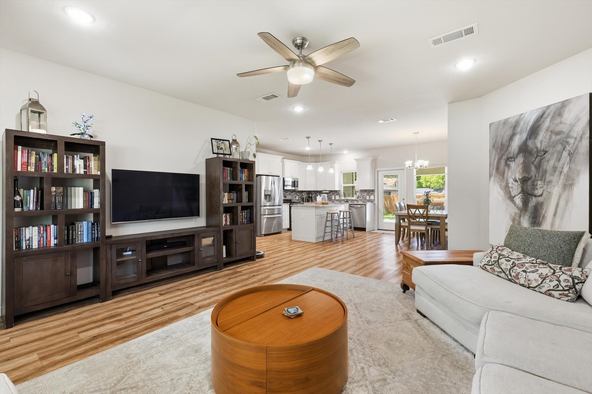 1125 Oxford Street River Oaks TX 76114