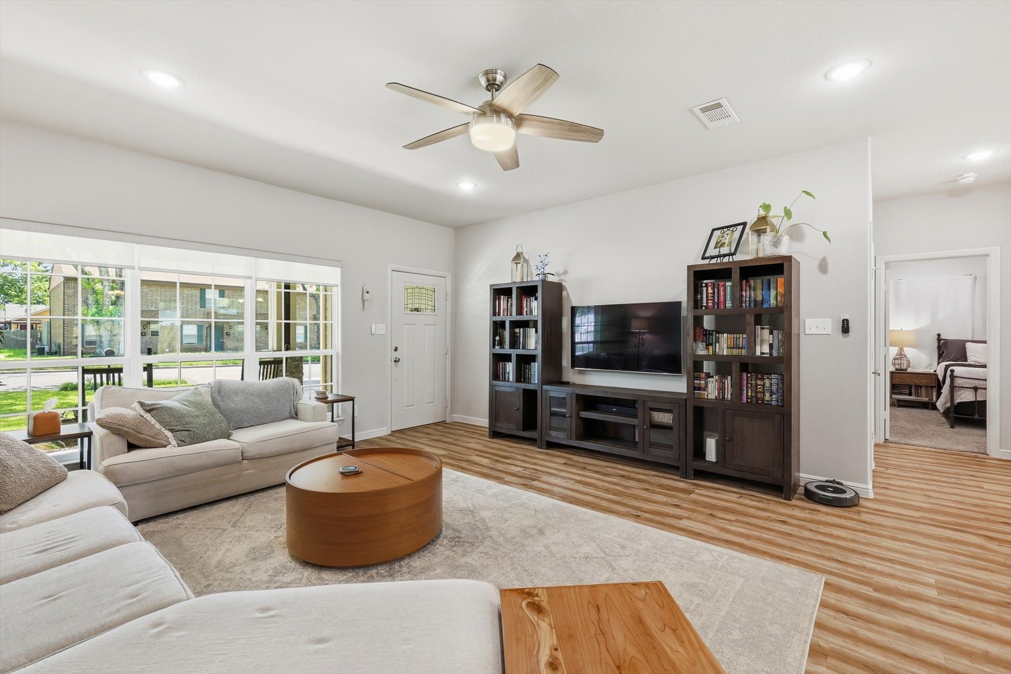 1125 Oxford Street River Oaks TX 76114