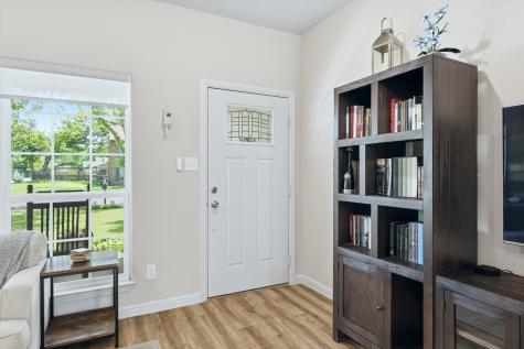 1125 Oxford Street River Oaks TX 76114