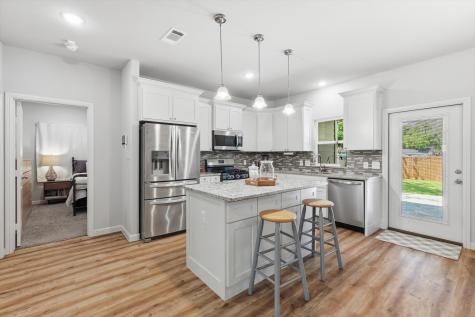 1125 Oxford Street River Oaks TX 76114