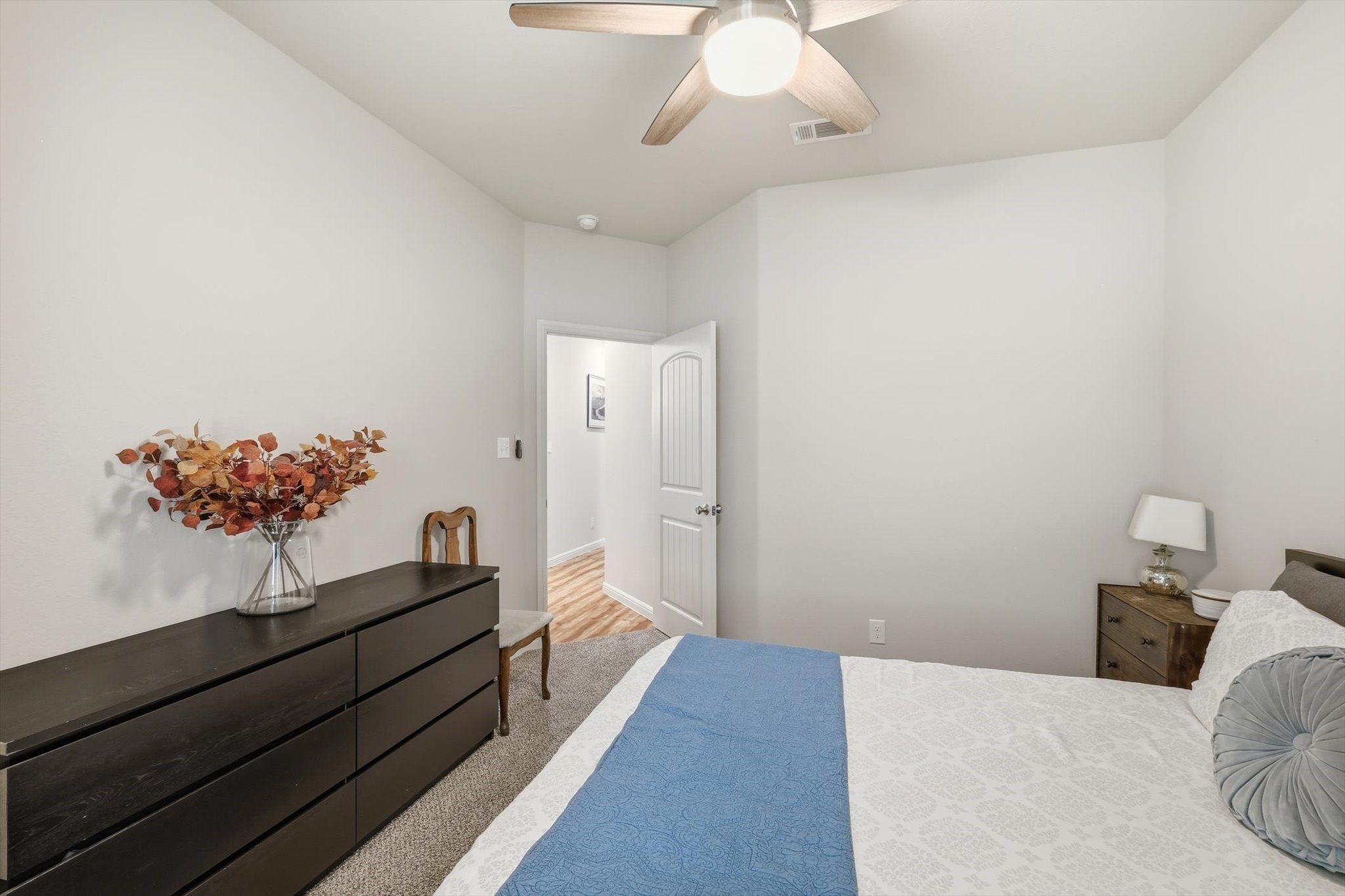 1125 Oxford Street River Oaks TX 76114