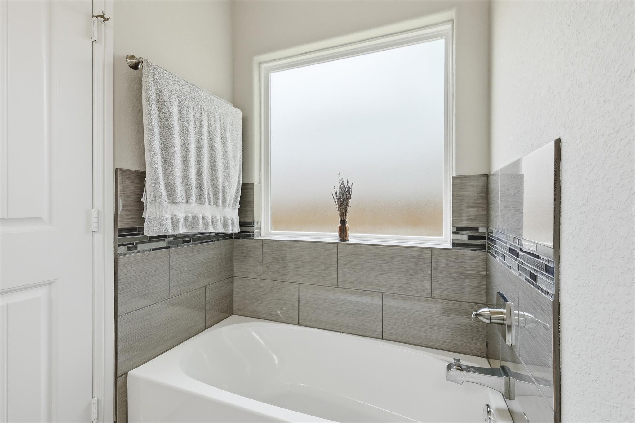 1125 Oxford Street River Oaks TX 76114