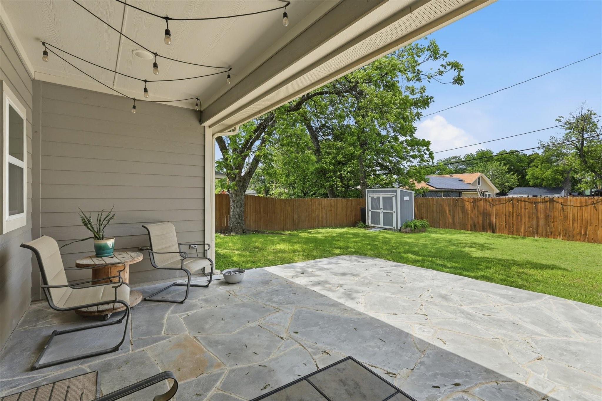 1125 Oxford Street River Oaks TX 76114