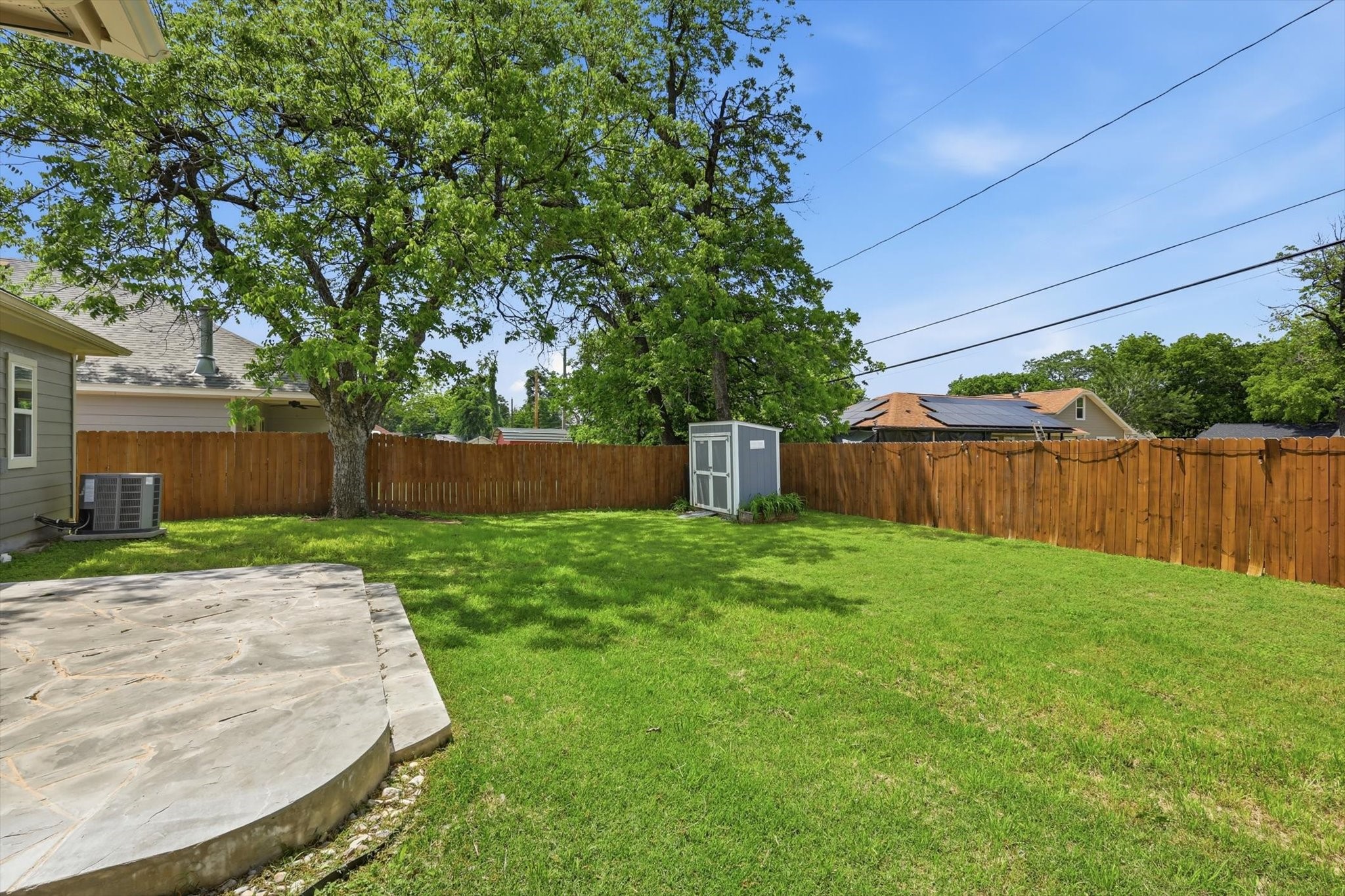 1125 Oxford Street River Oaks TX 76114