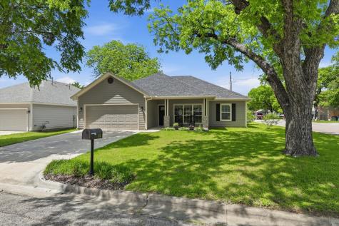 1125 Oxford Street River Oaks TX 76114