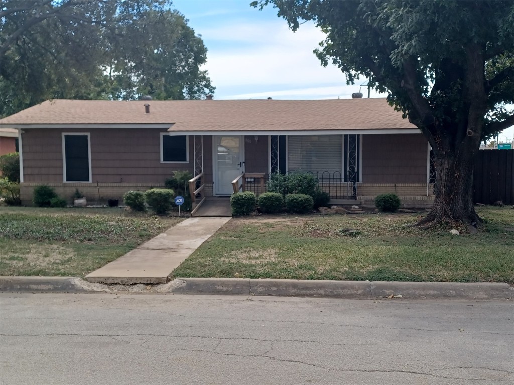 800 E Hammond Street Fort Worth TX 76115