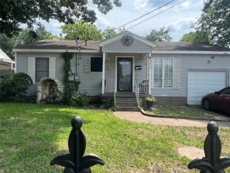 6516 Petain Avenue Dallas TX 75227
