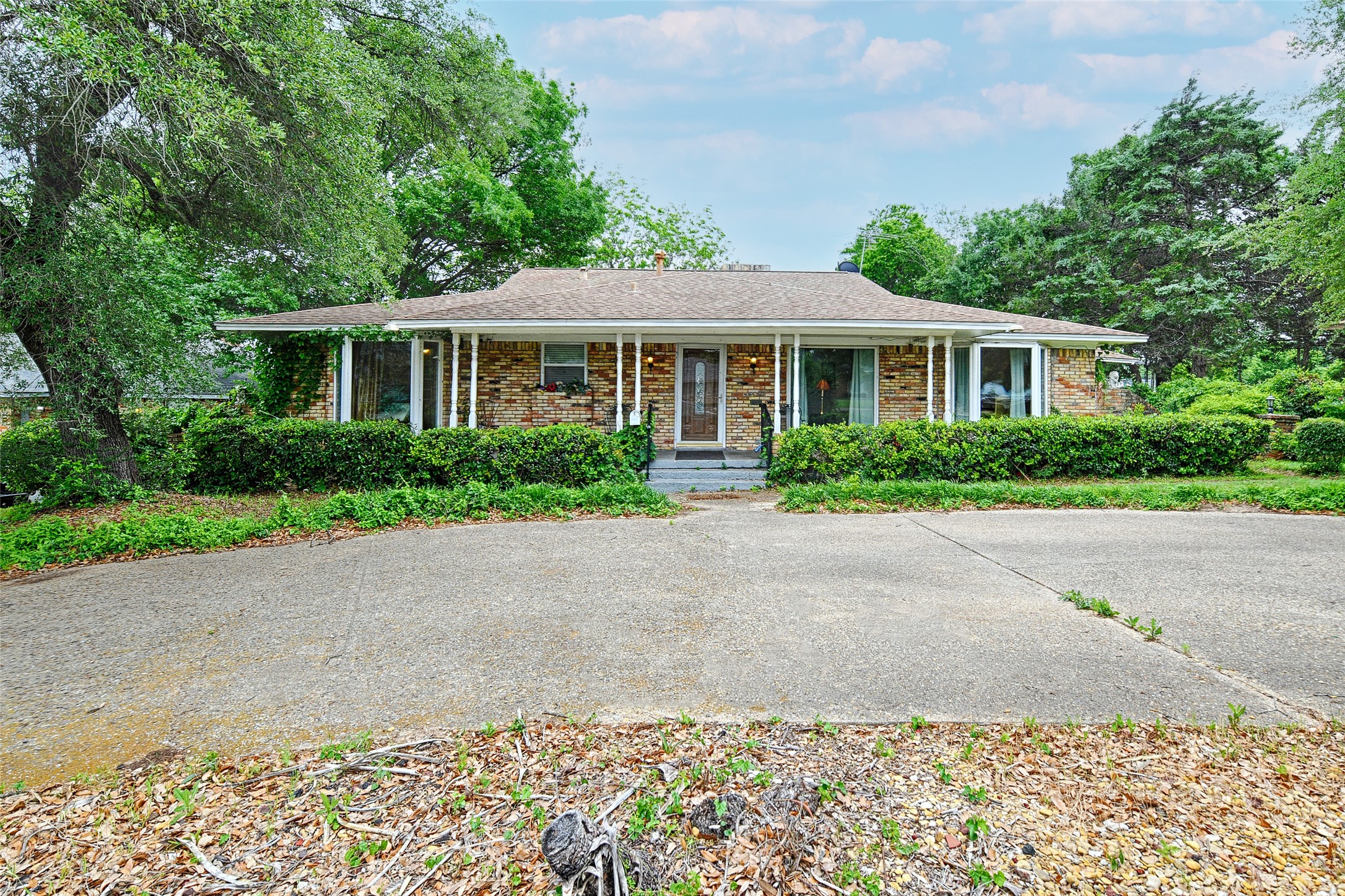 3812 Laurel Canyon Drive Dallas TX 75233