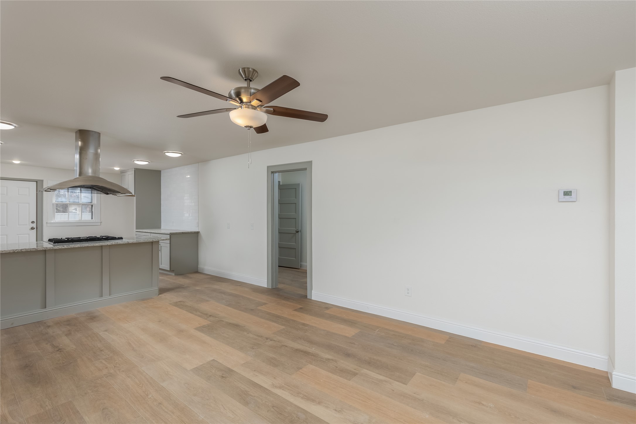 833 W Live Oak Street Jacksboro TX 76458
