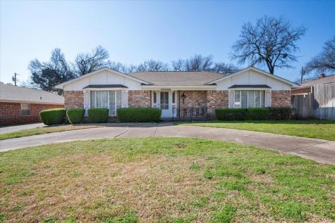 708 Sandlin Drive Bedford TX 76021