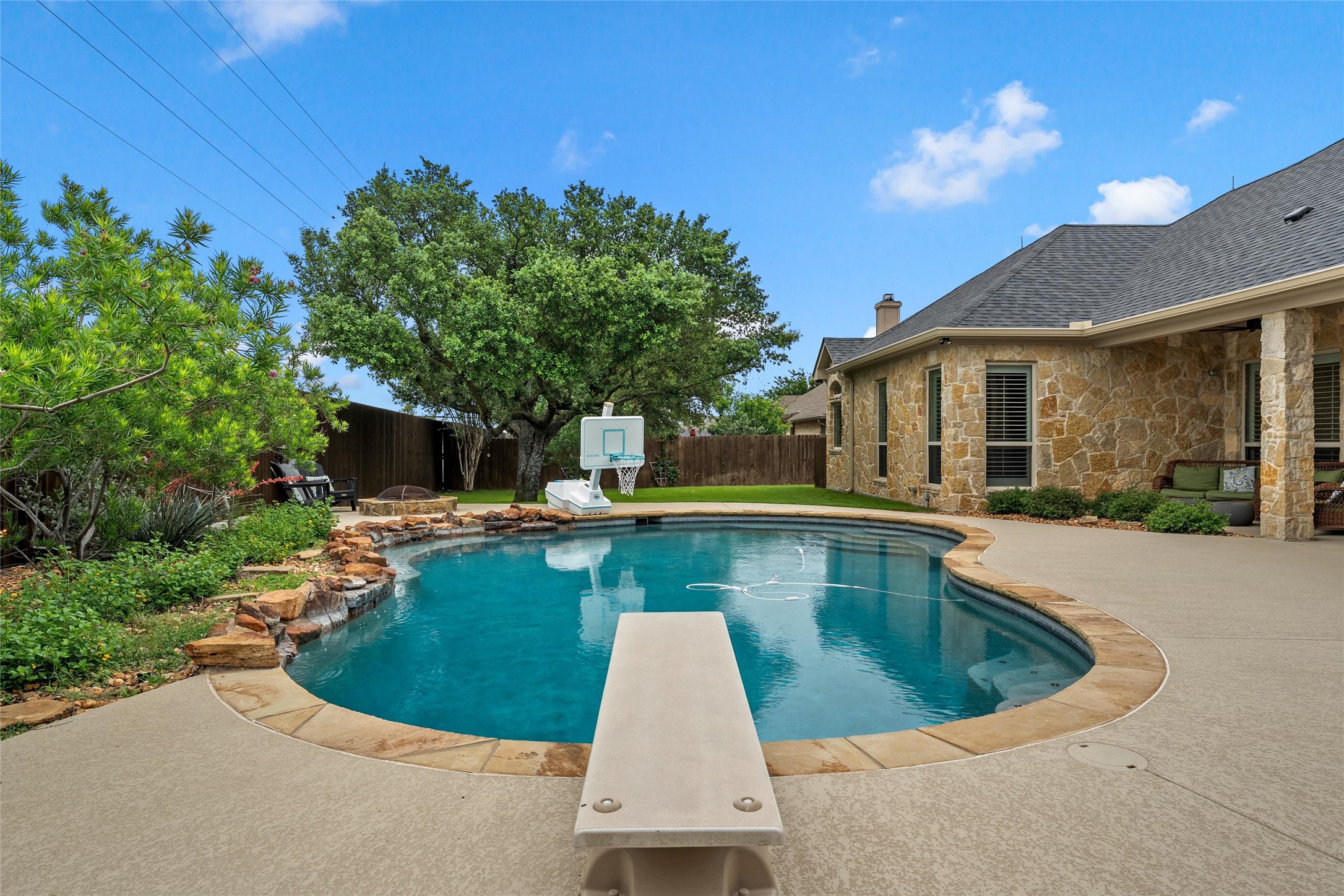 108 Painted Horse Trail Waco TX 76712