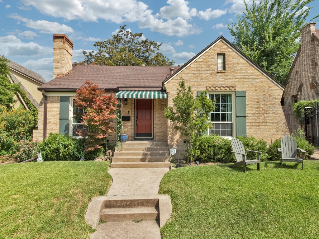 7010 Hammond Avenue Dallas TX 75223