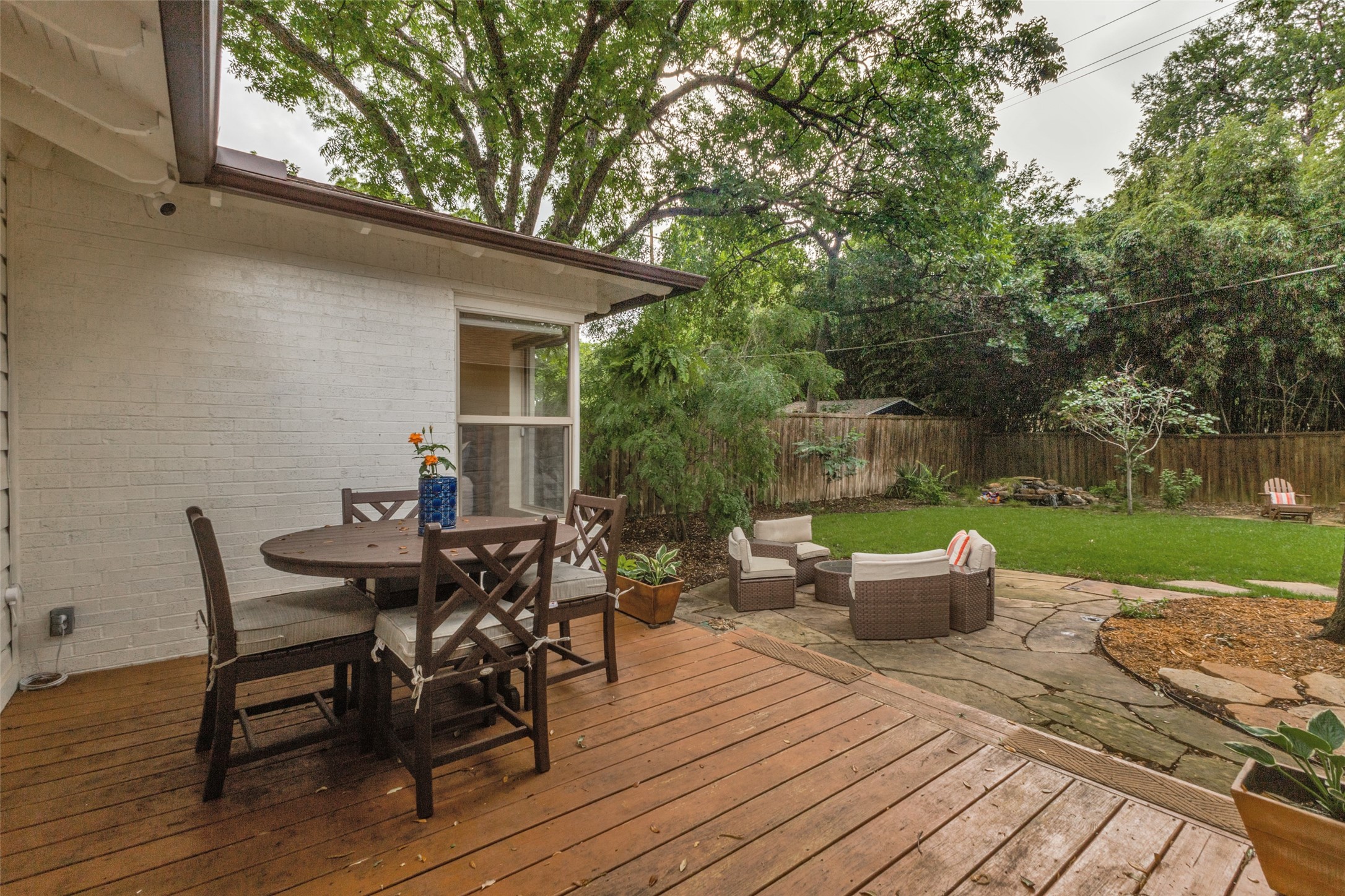 9938 Losa Drive Dallas TX 75218