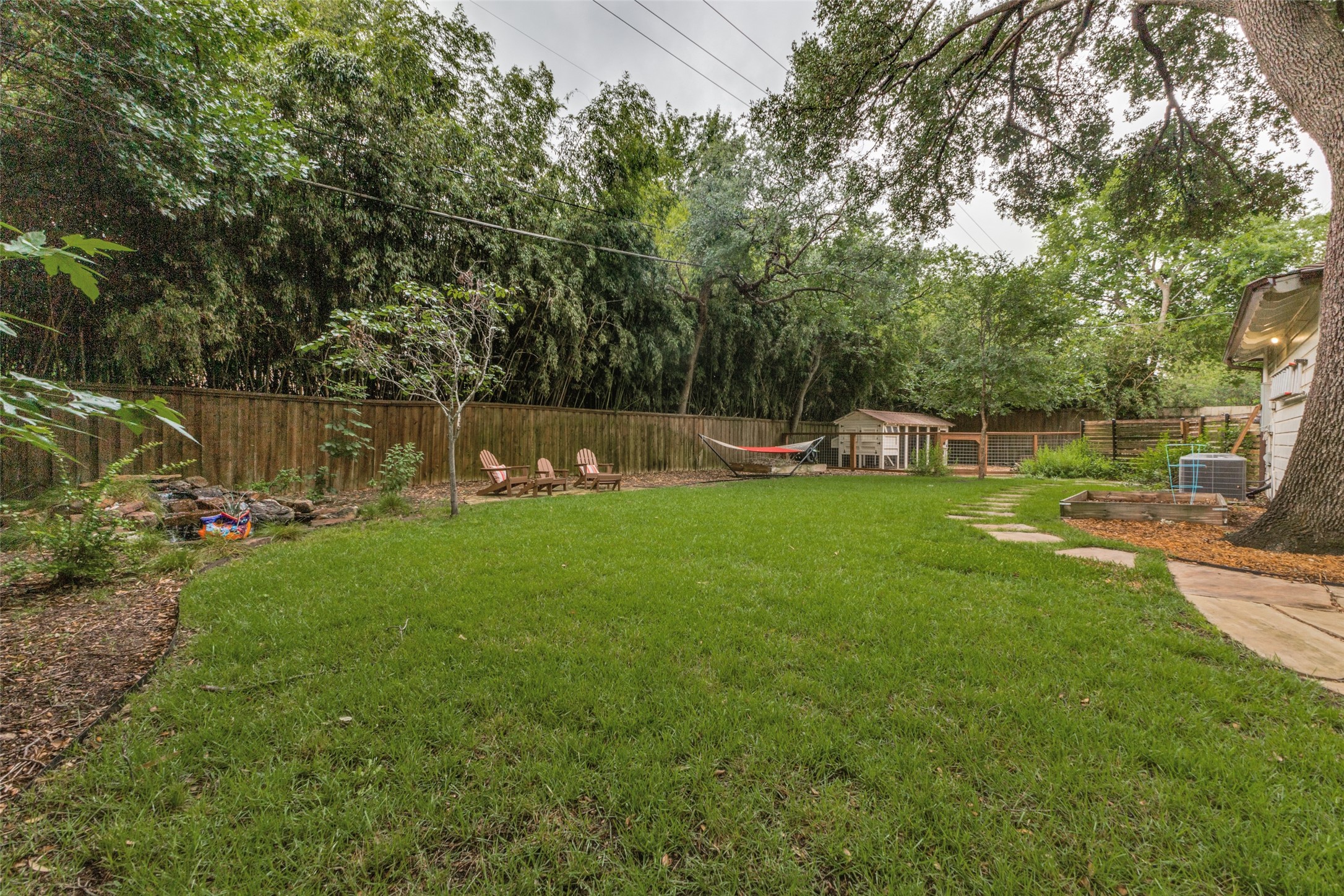 9938 Losa Drive Dallas TX 75218