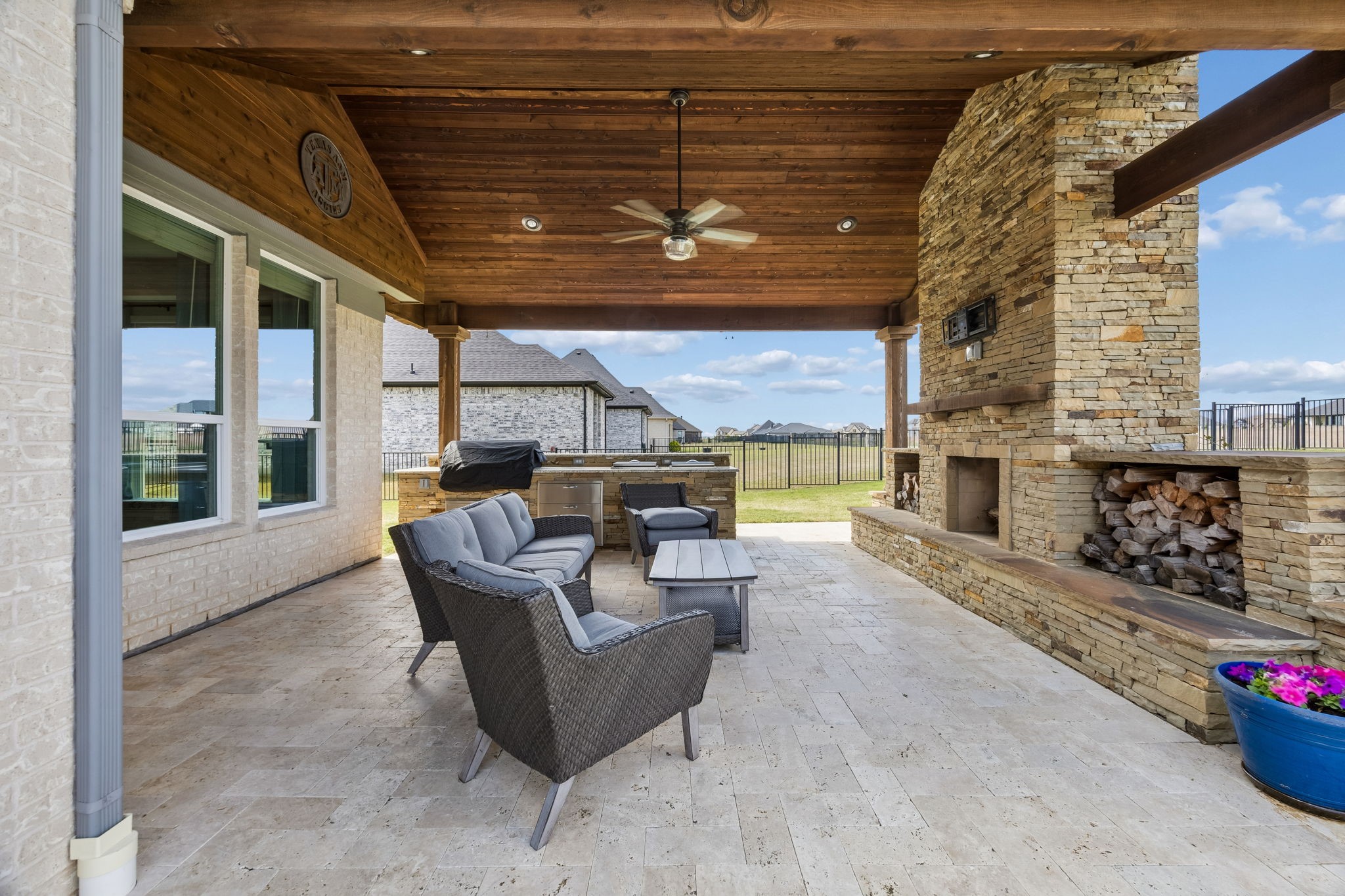 1223 Eagle Glen Pass Gunter TX 75058