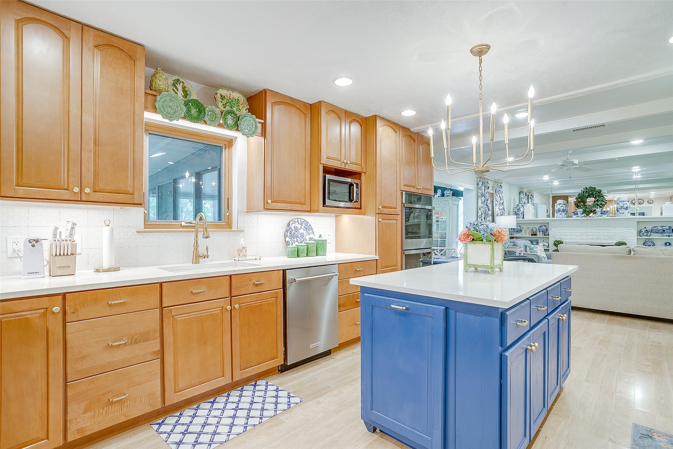 200 Lakeridge Road Lakeside TX 76108