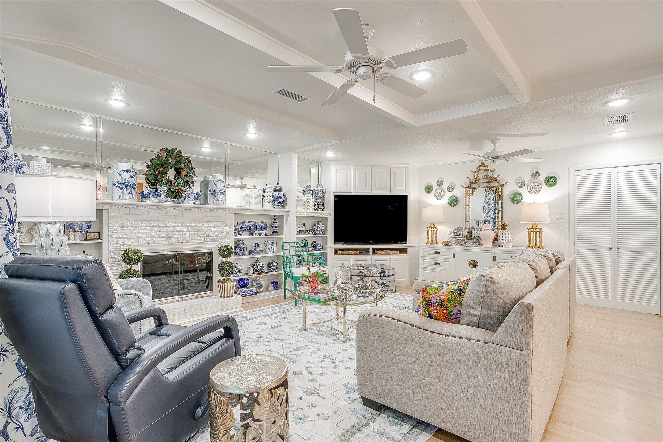 200 Lakeridge Road Lakeside TX 76108