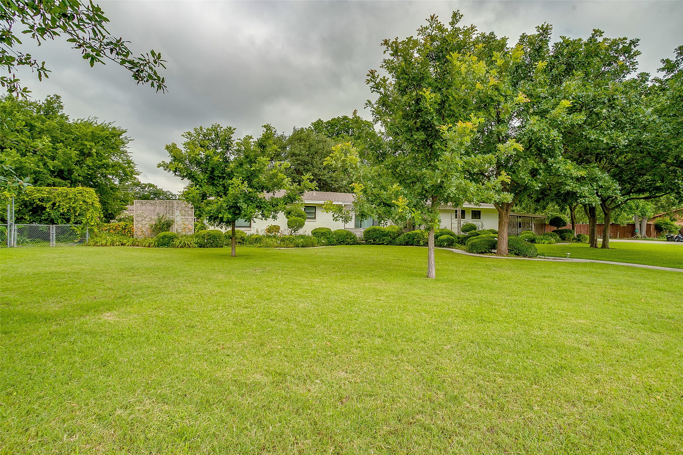 200 Lakeridge Road Lakeside TX 76108