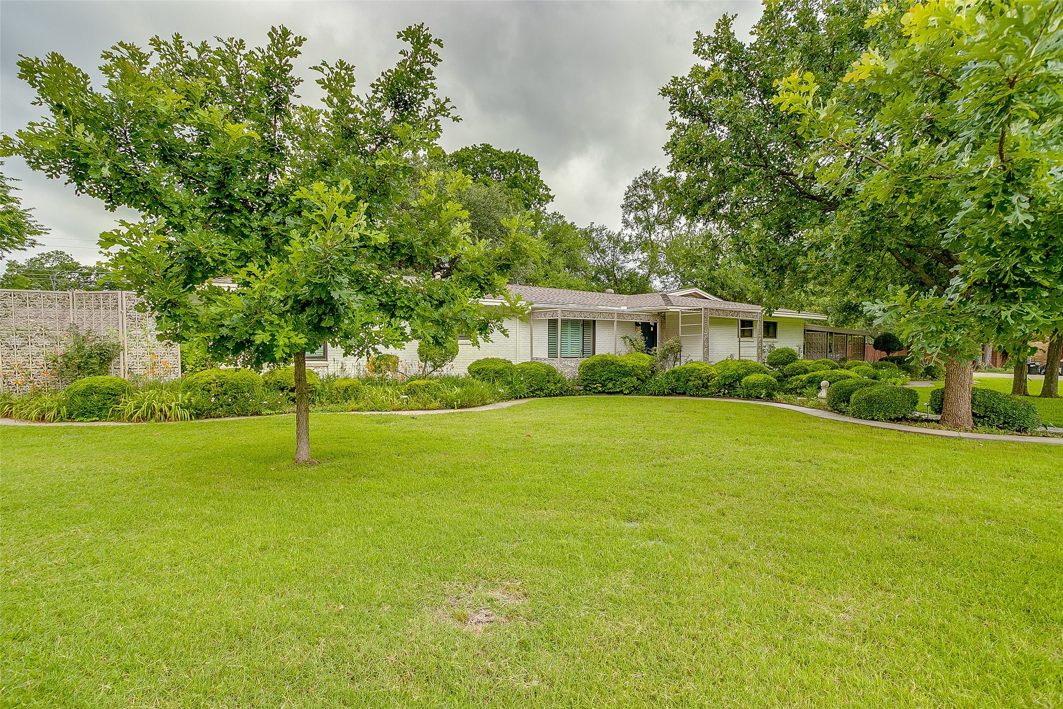 200 Lakeridge Road Lakeside TX 76108