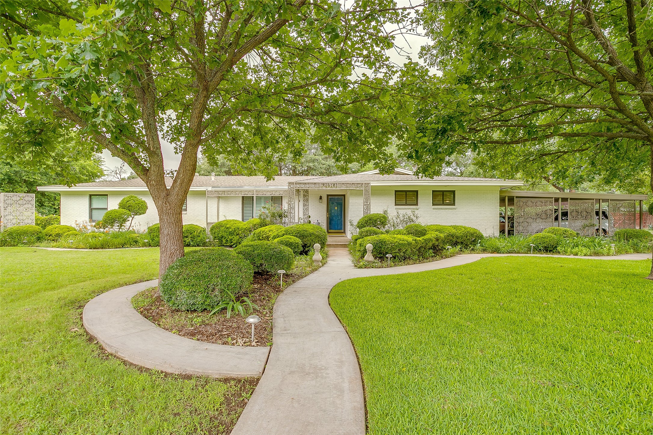 200 Lakeridge Road Lakeside TX 76108