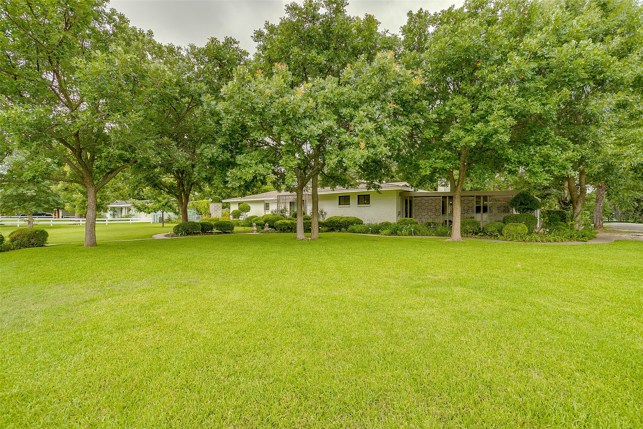 200 Lakeridge Road Lakeside TX 76108