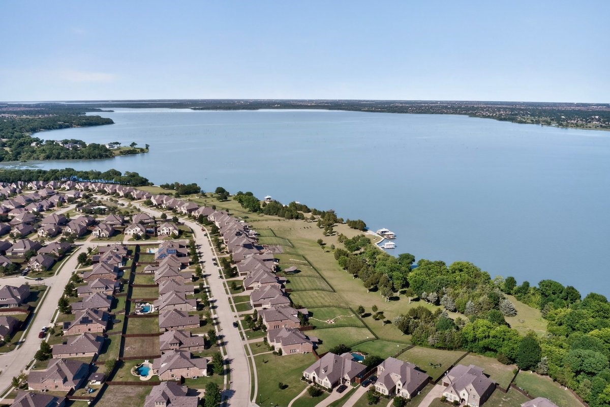 8613 Russell Drive Rowlett TX 75089