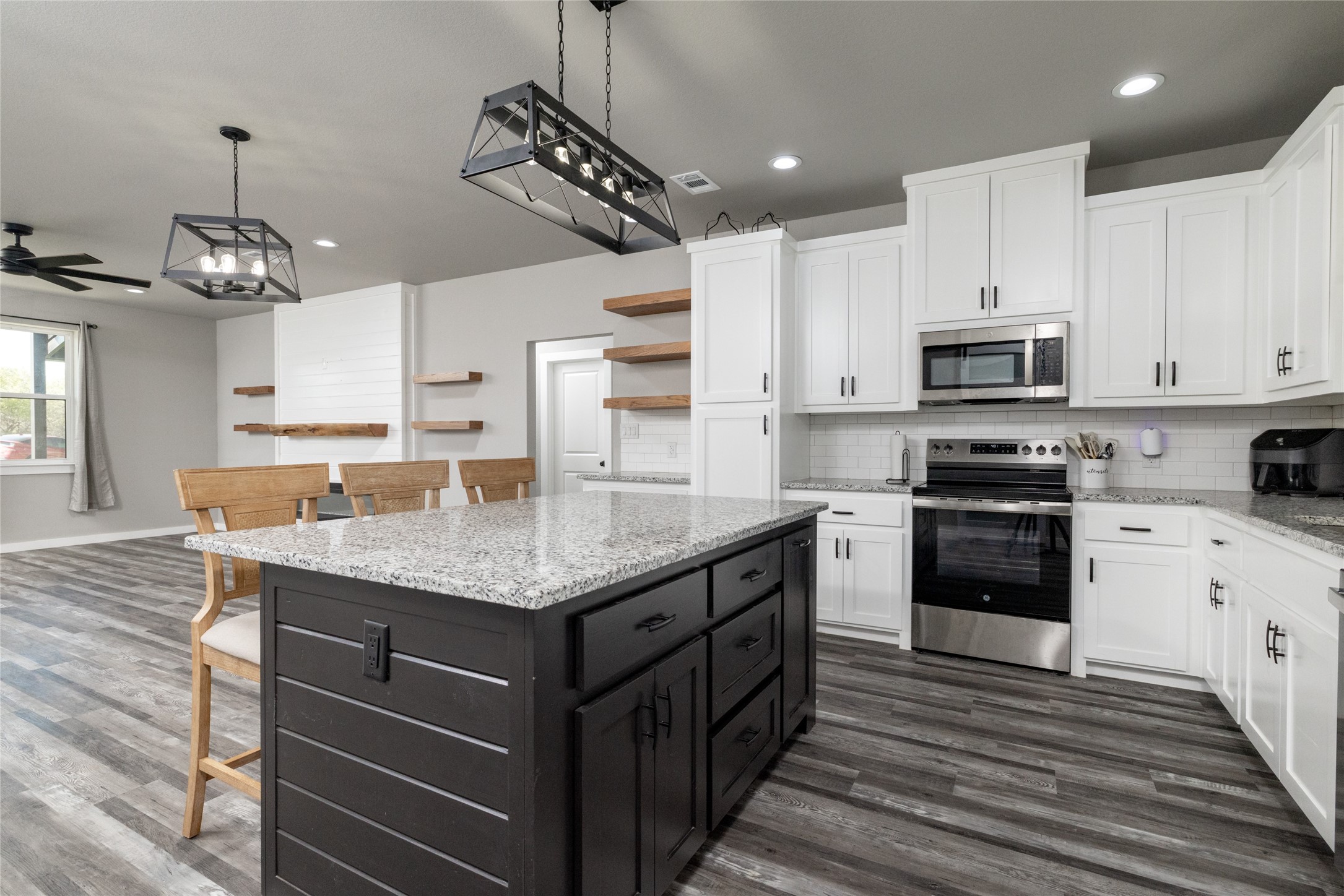 115 Valley Ridge Court Bridgeport TX 76426