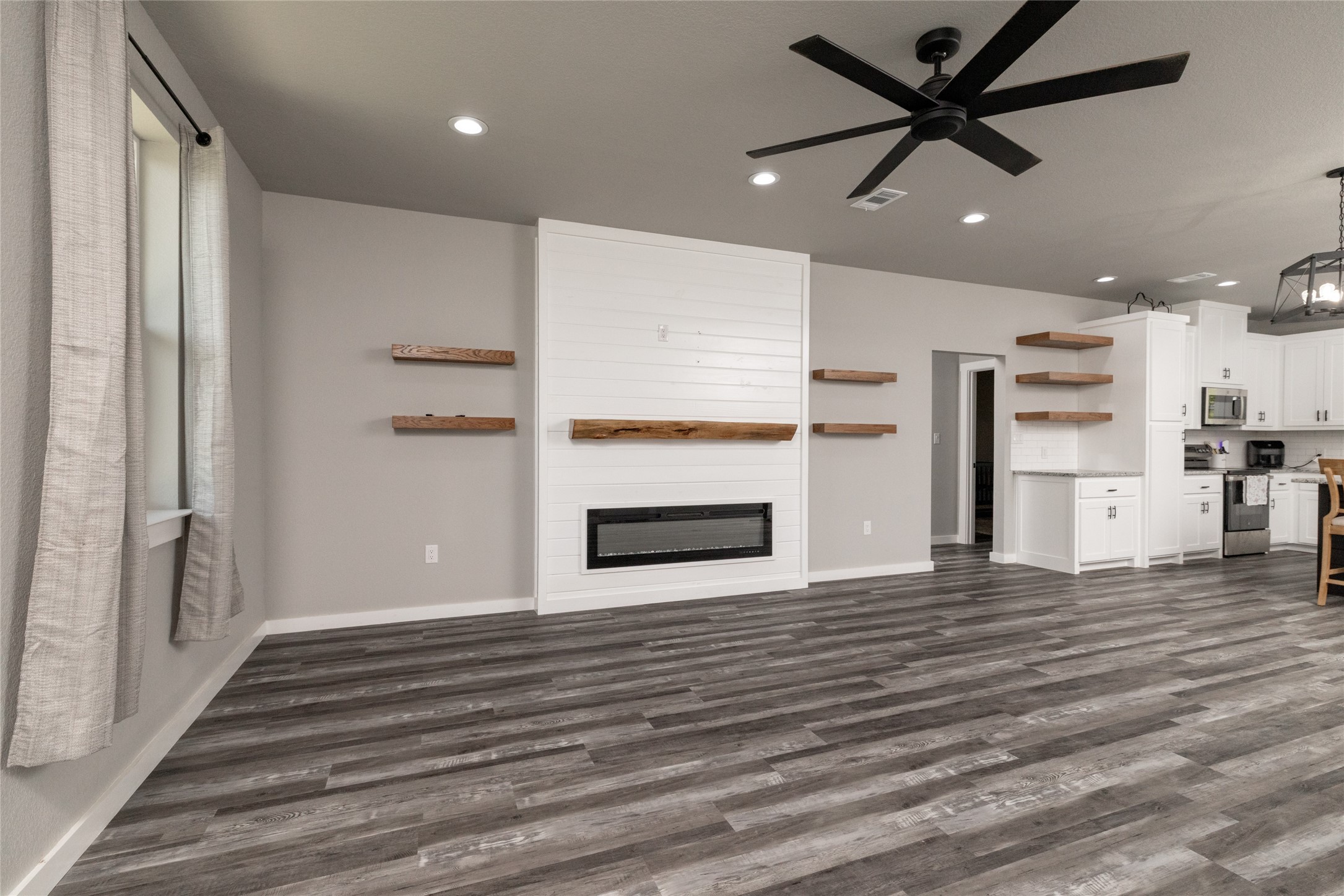 115 Valley Ridge Court Bridgeport TX 76426