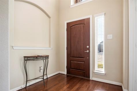 1909 Nob Hill Court Denton TX 76210